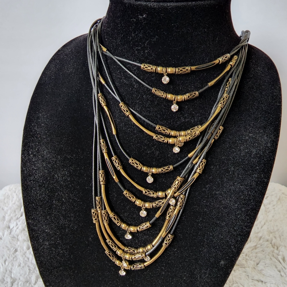 Steve Madden black leather layer necklace Preowned